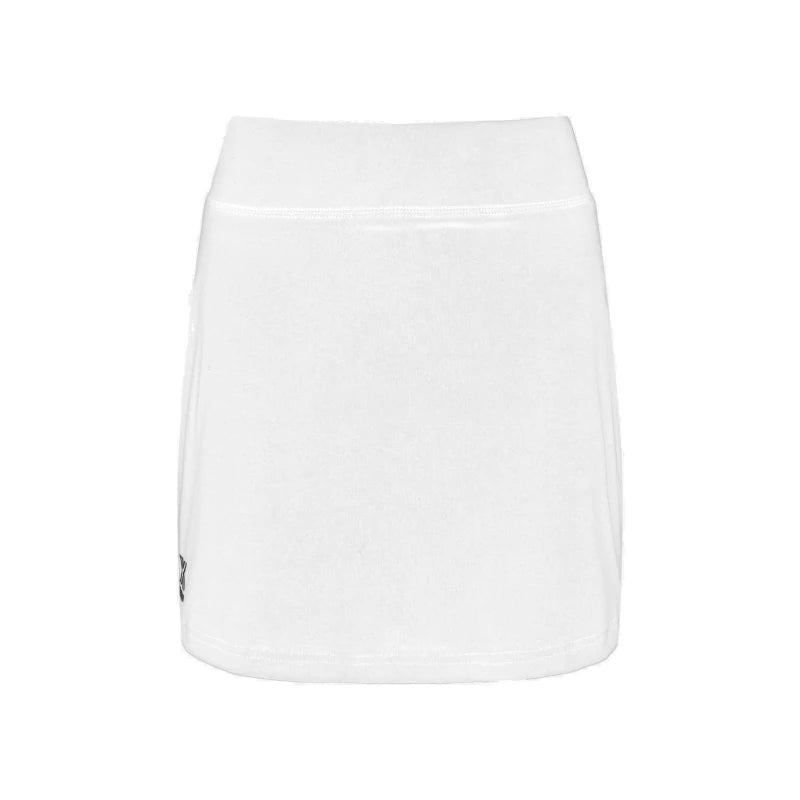 Saia branca vencedora de Munique